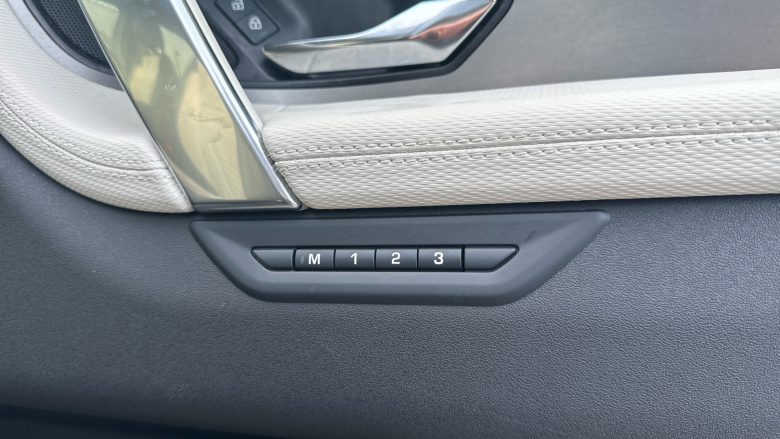 Land Rover Discovery Sport 1.5 P270e Dynamic SE 5dr Auto [5 Seat] Station Wagon